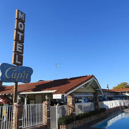 Capri Motel